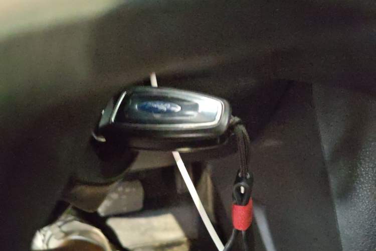 Used Ford Focus 2012 Hatchback 1.6L Automatic Fashion Edition Vehicle Key