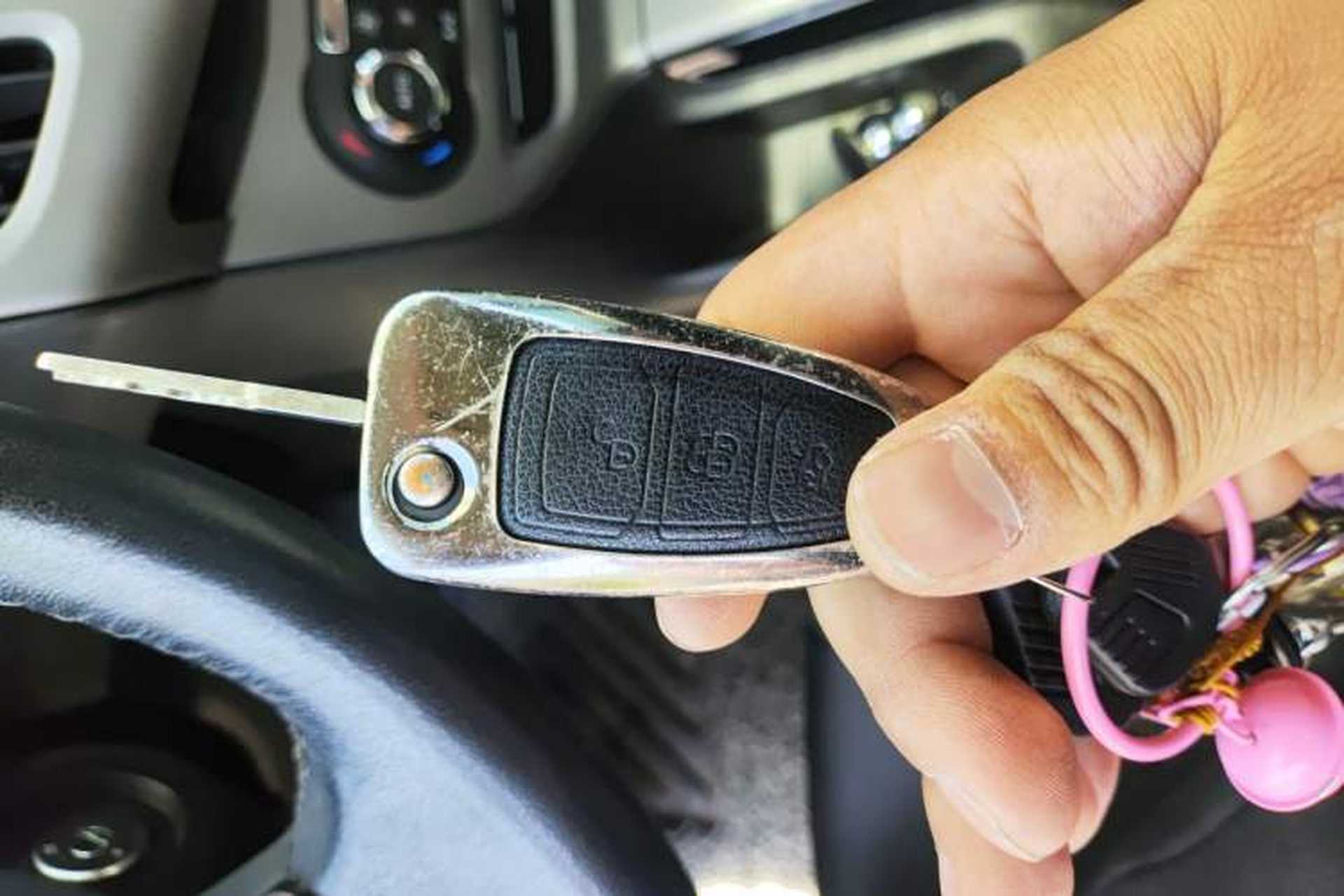 Used Ford Focus 2012 Sedan 1.6L Automatic Fashion Edition Vehicle Key