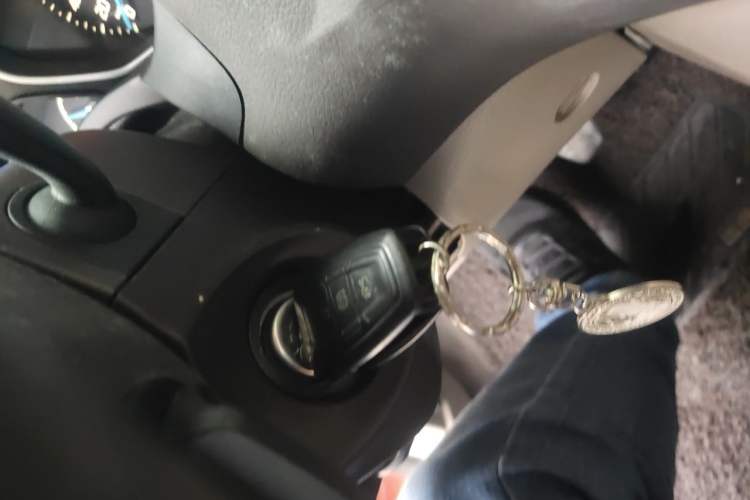 Used Ford Focus 2012 Hatchback 1.6L Manual Fashion Edition Vehicle Key