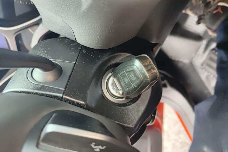 Used Ford Focus 2012 Hatchback 1.6L Automatic Fashion Edition Vehicle Key