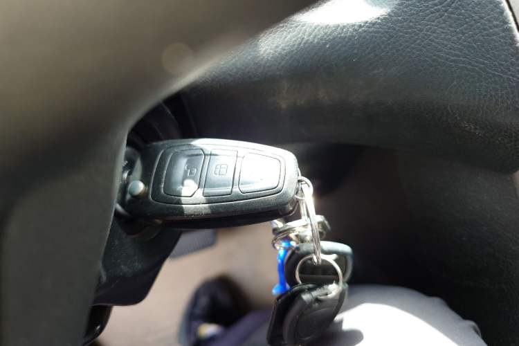 Used Ford Focus 2012 Hatchback 1.6L Automatic Fashion Edition Vehicle Key
