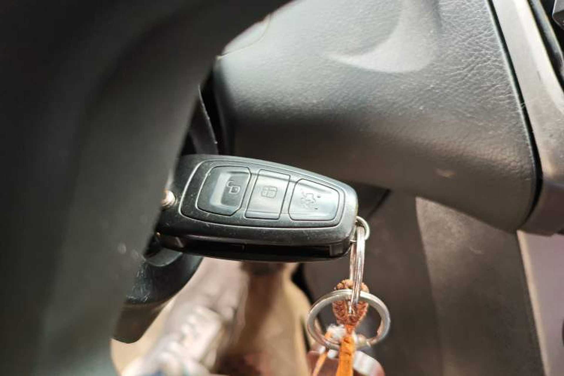 Used Ford Focus 2012 Hatchback 1.6L Automatic Fashion Edition Vehicle Key