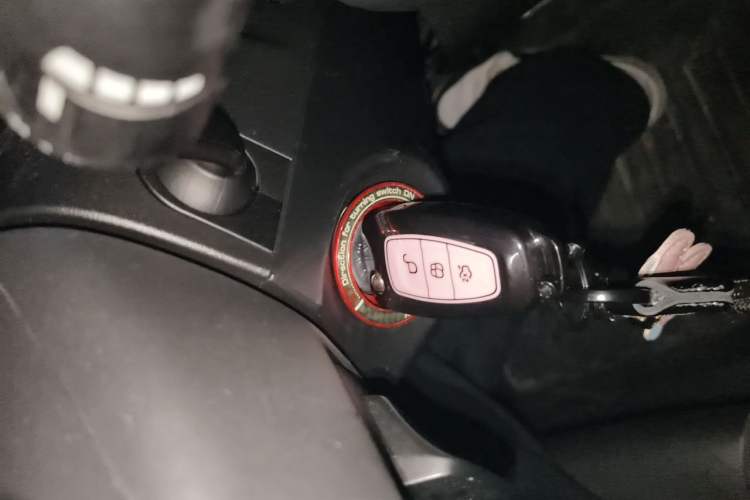 Used Ford Focus 2012 Hatchback 1.6L Automatic Fashion Edition Vehicle Key