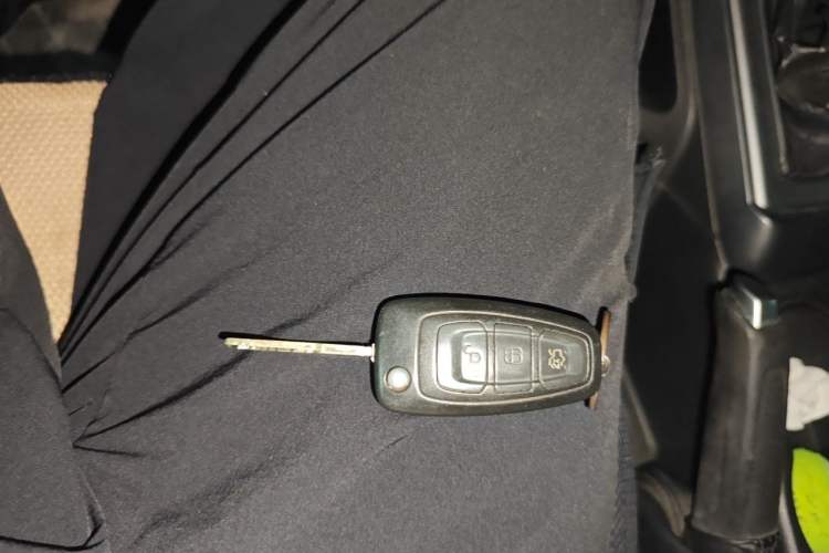 Used Ford Focus 2012 Hatchback 1.6L Manual Comfort Model Vehicle Key