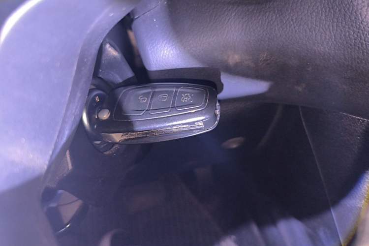 Used Ford Focus 2012 Sedan 1.6L Automatic Fashion Edition Vehicle Key