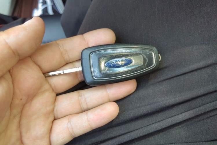Used Ford Focus 2012 Sedan 1.6L Manual Comfort Model Vehicle Key