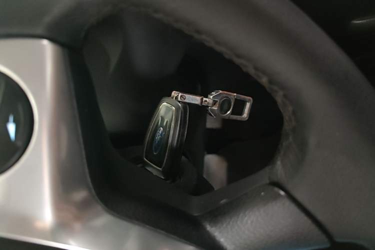 Used Ford Focus 2012 Hatchback 1.6L Automatic Fashion Edition Vehicle Key