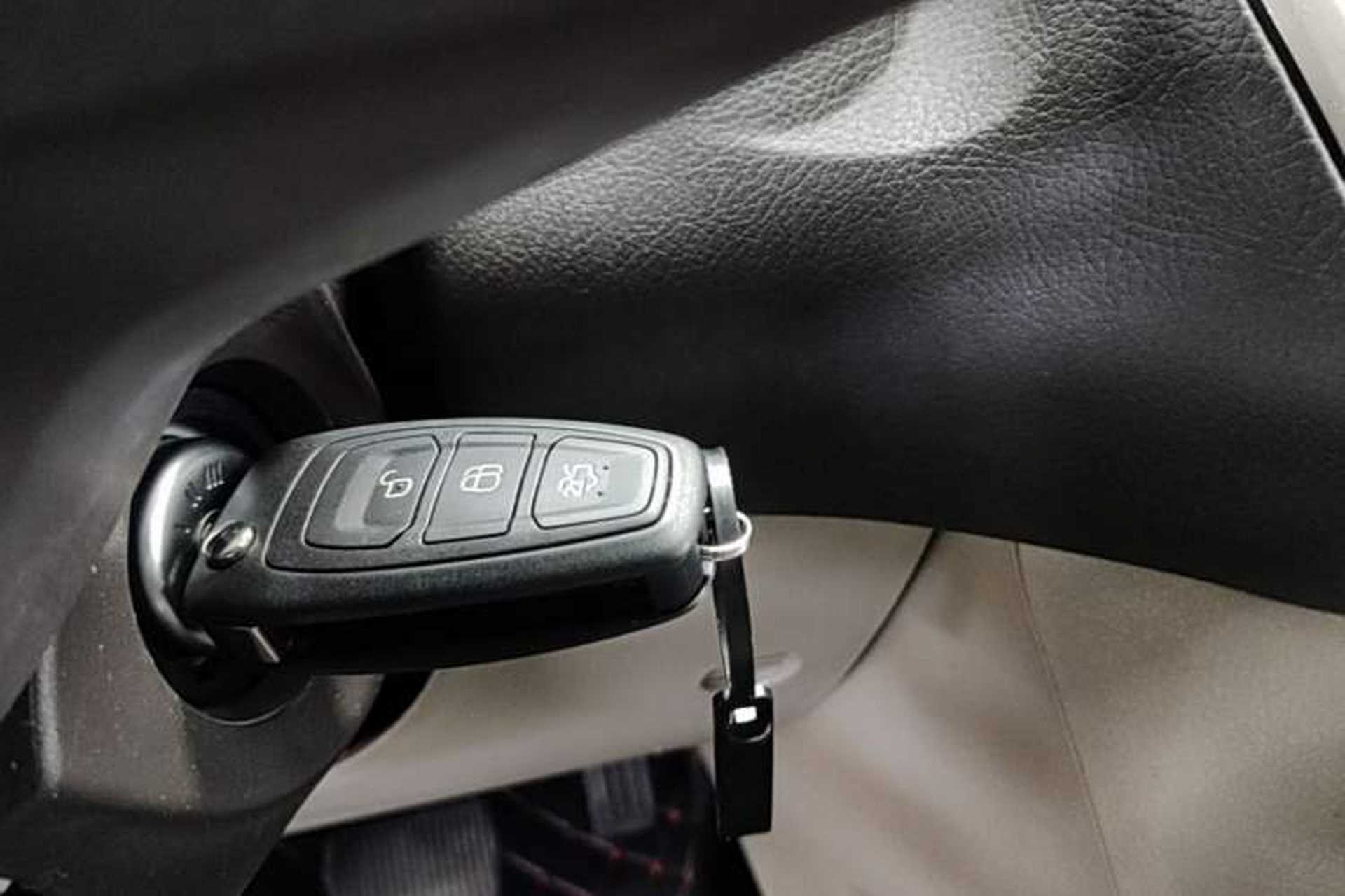 Used Ford Focus 2012 Sedan 1.6L Automatic Fashion Edition Vehicle Key