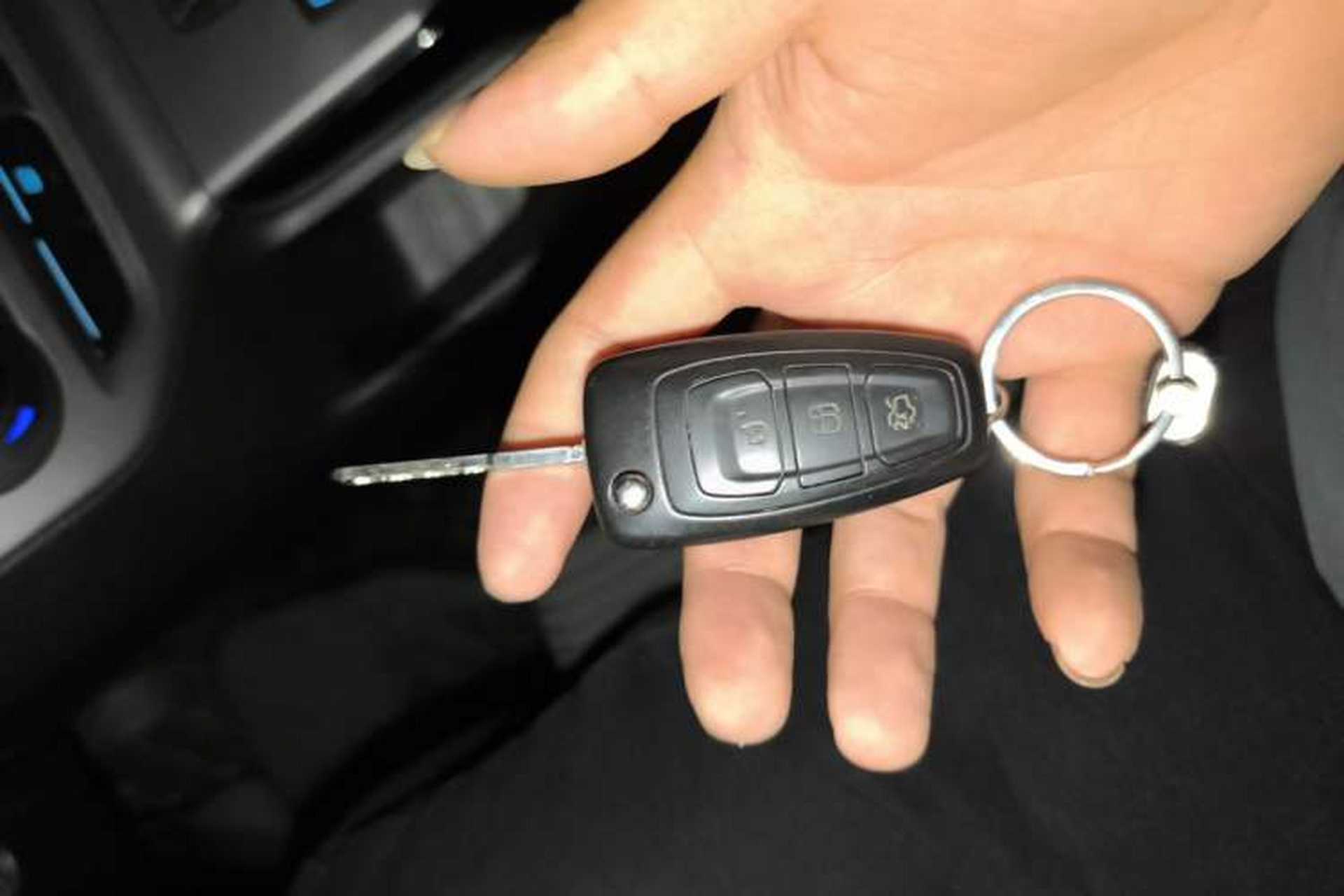 Used Ford Focus 2012 Hatchback 1.6L Automatic Fashion Edition Vehicle Key