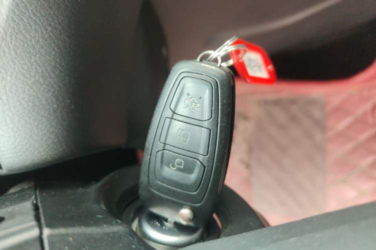Used Ford Focus 2012 Hatchback 1.6L Automatic Fashion Edition Vehicle Key