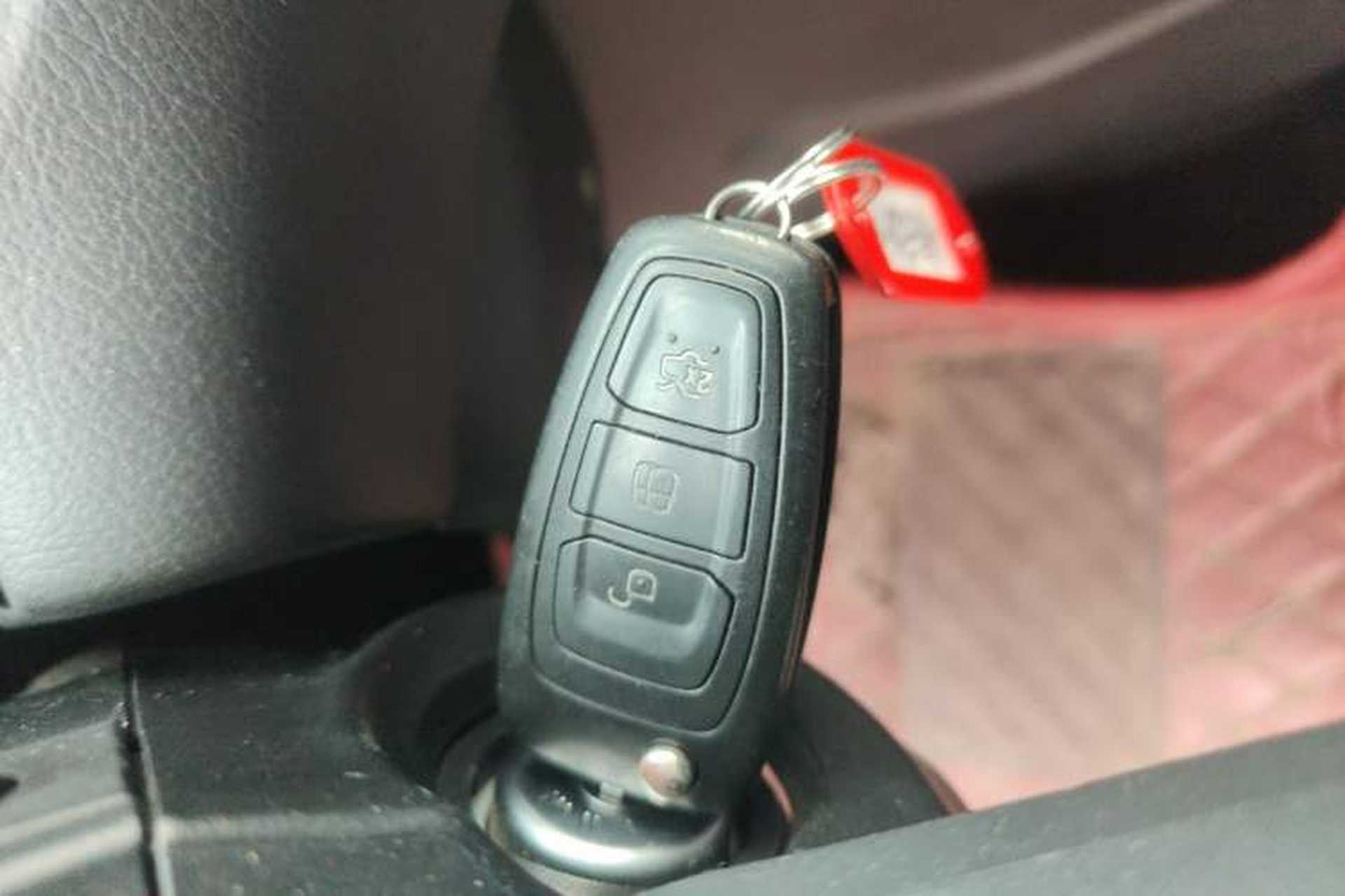 Used Ford Focus 2012 Hatchback 1.6L Automatic Fashion Edition Vehicle Key