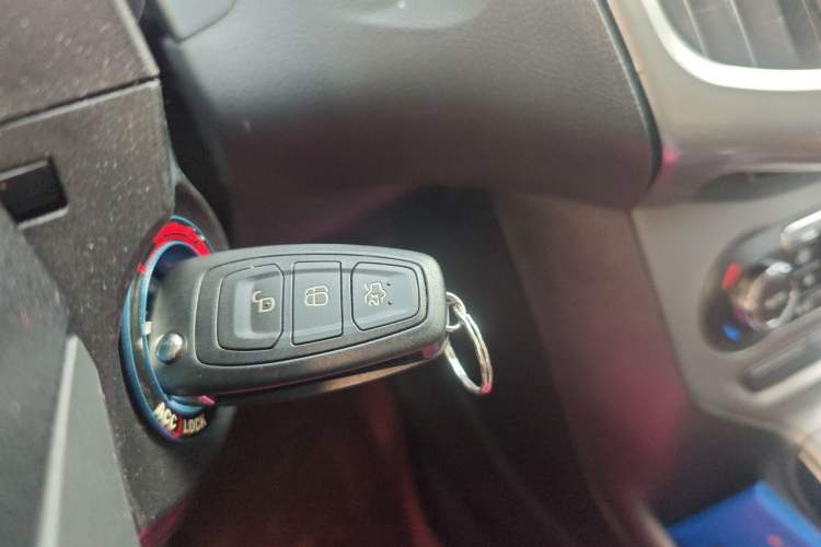 Used Ford Focus 2012 Hatchback 1.6L Automatic Fashion Edition Vehicle Key