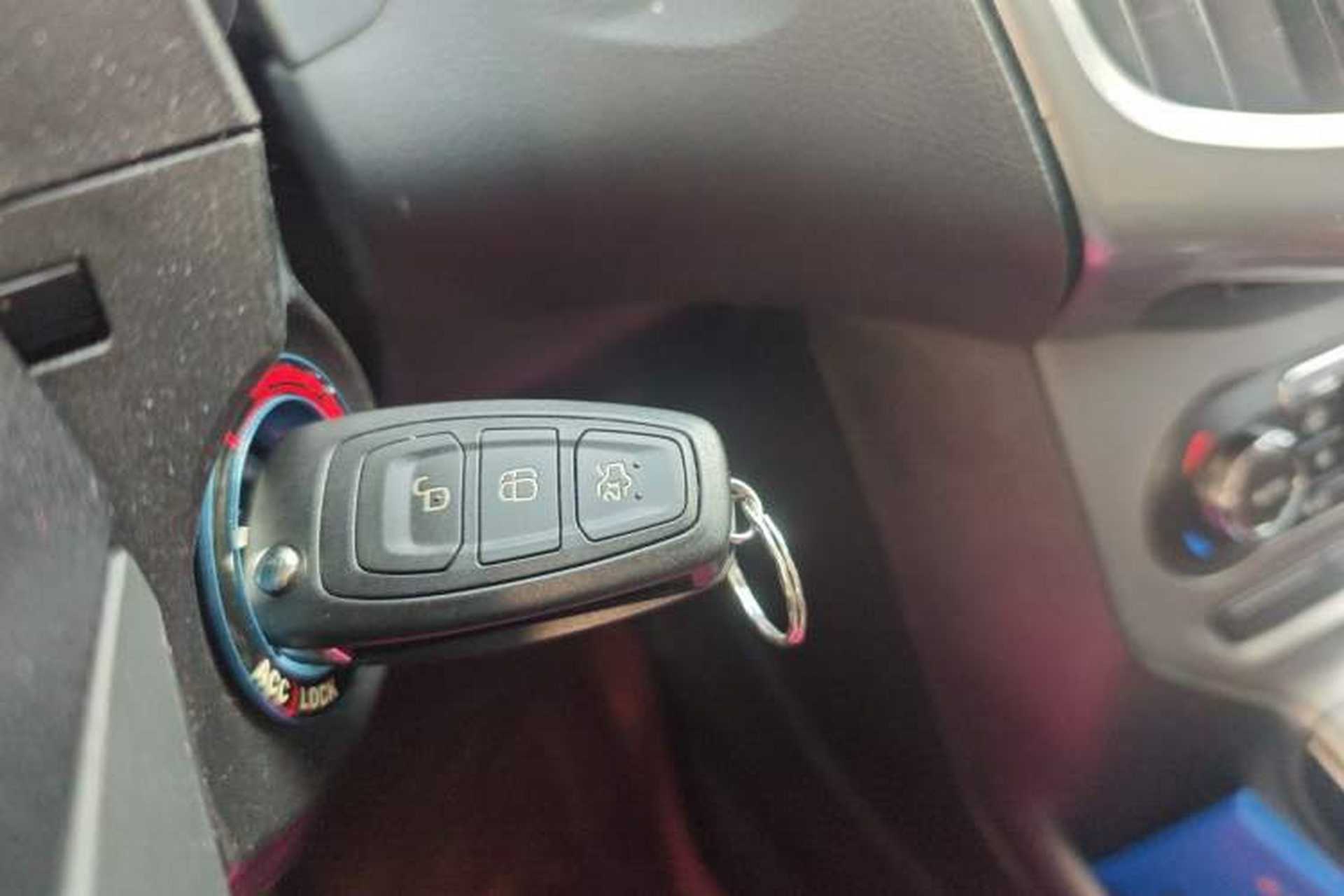 Used Ford Focus 2012 Hatchback 1.6L Automatic Fashion Edition Vehicle Key