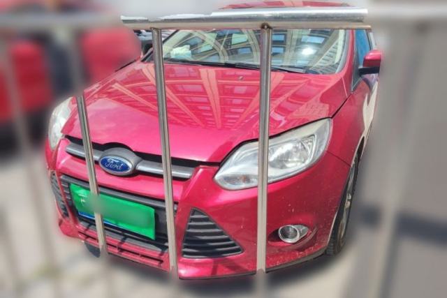 Used Ford Focus 2012 Sedan 1.6L Automatic Fashion Edition