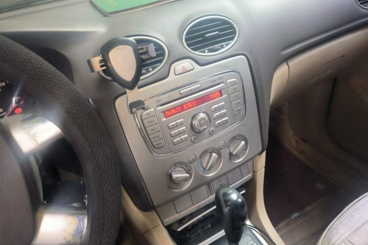 Used Ford Focus 2012 Sedan Classic 1.8L Automatic Base Model Audio And AC Panel