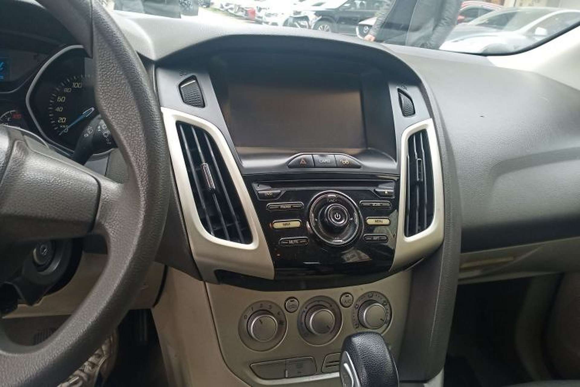 Used Ford Focus 2012 Sedan 1.6L Automatic Comfort Model Center Console