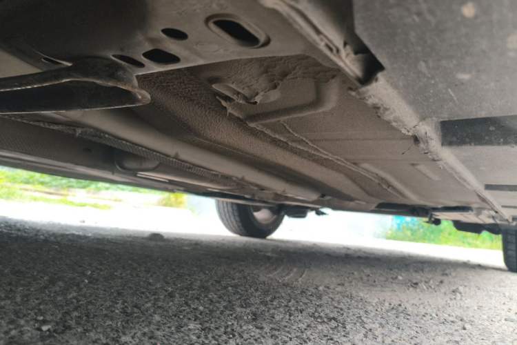 Used Ford Focus 2012 Hatchback 1.6L Manual Fashion Edition Chassis Front Left
