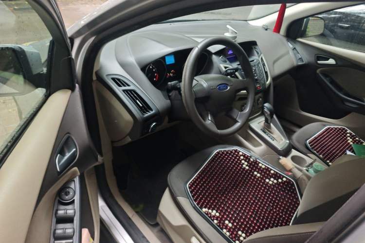 Used Ford Focus 2012 Sedan 1.6L Automatic Comfort Model Driver Seat