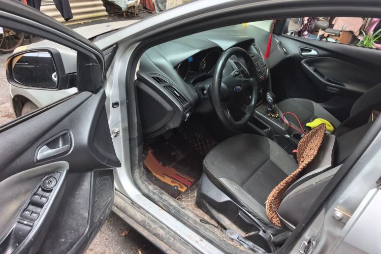 Used Ford Focus 2012 Hatchback 1.6L Automatic Comfort Model Driver Seat