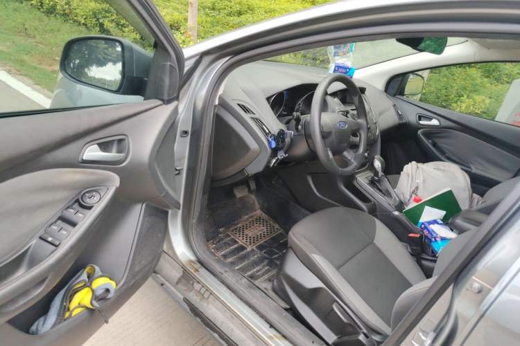 Used Ford Focus 2012 Hatchback 1.6L Automatic Comfort Model Driver Seat