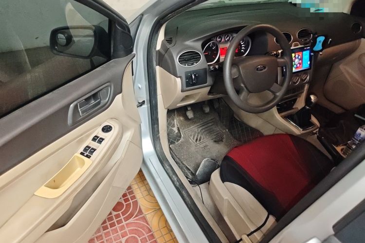 Used Ford Focus 2012 Sedan Classic 1.8L Manual Base Model Driver Seat