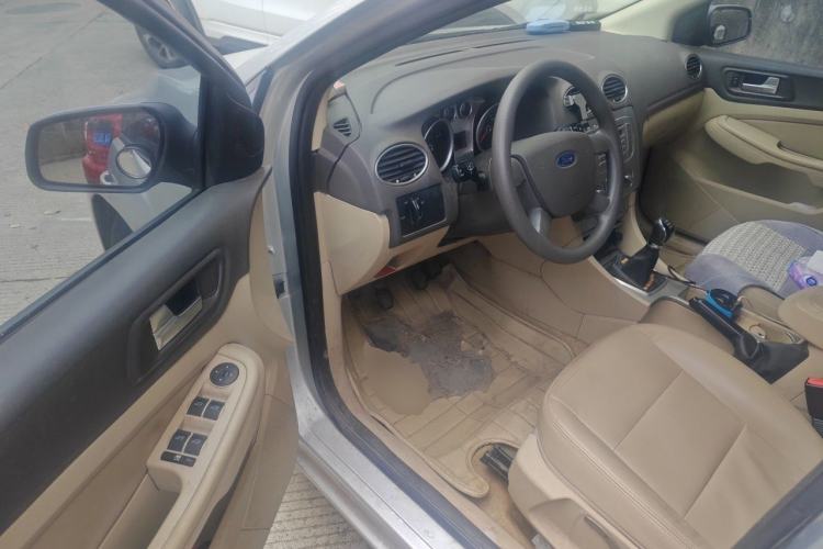 Used Ford Focus 2012 Sedan Classic 1.8L Manual Fashion Edition Driver Seat