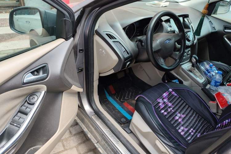 Used Ford Focus 2012 Sedan 1.6L Automatic Comfort Model Driver Seat
