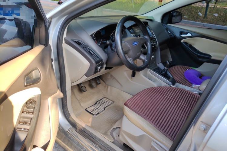 Used Ford Focus 2012 Sedan 1.6L Manual Comfort Model Driver Seat
