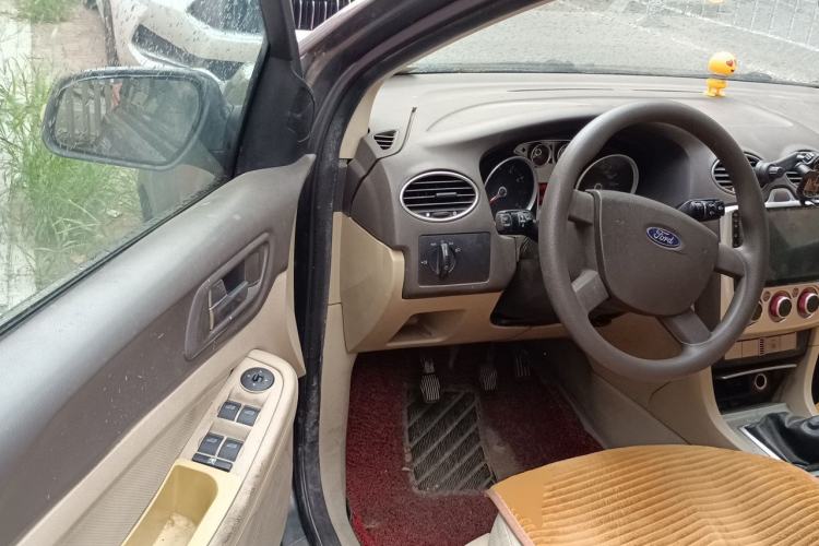 Used Ford Focus 2012 Sedan Classic 1.8L Manual Base Model Driver Seat
