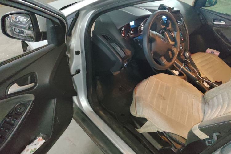 Used Ford Focus 2012 Hatchback 1.6L Automatic Comfort Model Driver Seat