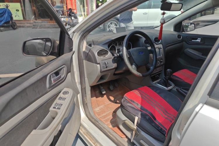 Used Ford Focus 2012 Hatchback Classic 1.8L Manual Fashion Edition Driver Seat