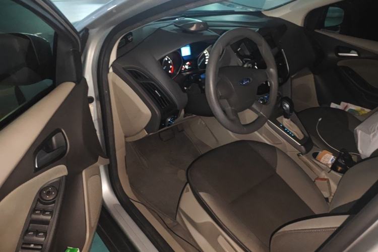 Used Ford Focus 2012 Sedan 1.6L Automatic Comfort Model Driver Seat
