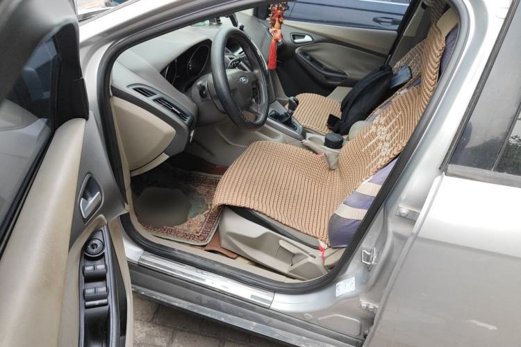 Used Ford Focus 2012 Sedan 1.6L Manual Comfort Model Driver Seat