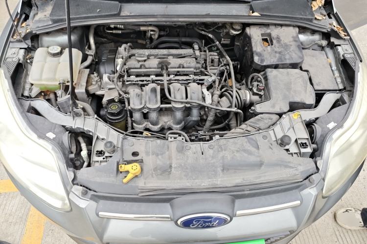 Used Ford Focus 2012 Sedan 1.6L Automatic Fashion Edition Engine Bay