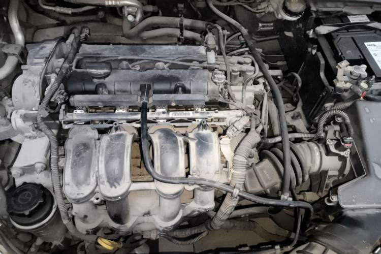 Used Ford Focus 2012 Hatchback 1.6L Automatic Fashion Edition Engine Bay
