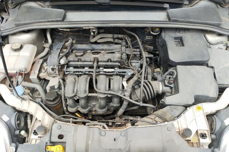 Used Ford Focus 2012 Sedan 1.6L Automatic Fashion Edition Engine Bay