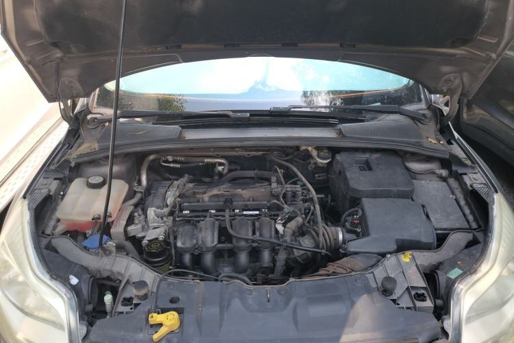 Used Ford Focus 2012 Sedan 1.6L Automatic Comfort Model Engine Bay