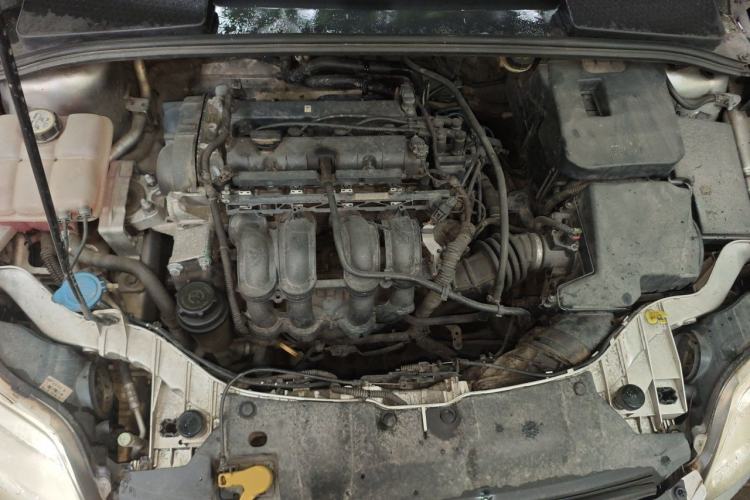 Used Ford Focus 2012 Sedan 1.6L Automatic Comfort Model Engine Bay