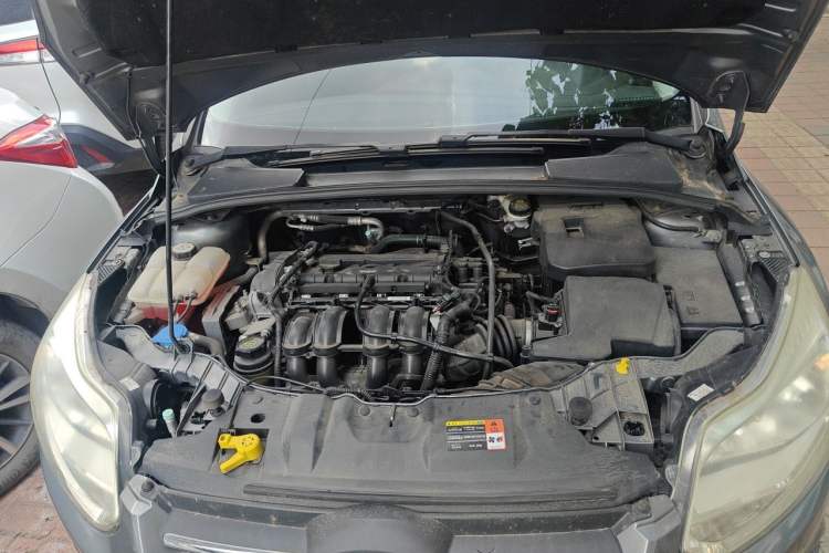 Used Ford Focus 2012 Sedan 1.6L Automatic Comfort Model Engine Bay
