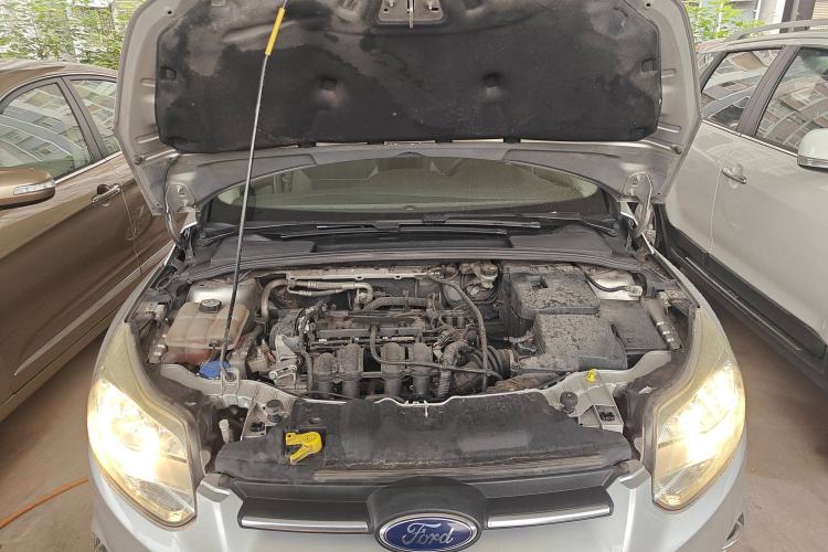 Used Ford Focus 2012 Sedan 1.6L Manual Comfort Model Engine Bay