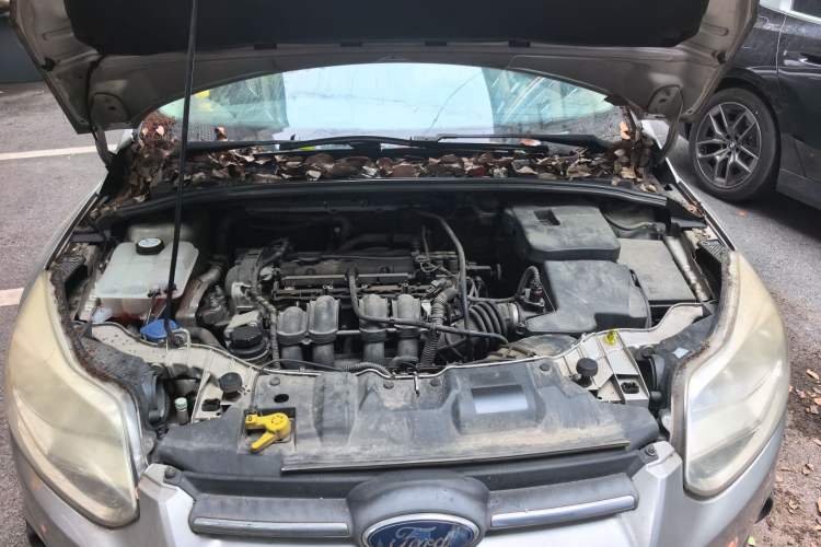 Used Ford Focus 2012 Hatchback 1.6L Automatic Comfort Model Engine Bay