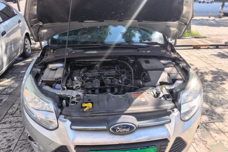Used Ford Focus 2012 Sedan 1.6L Manual Fashion Edition Engine Bay