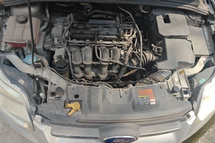 Used Ford Focus 2012 Sedan 1.6L Automatic Fashion Edition Engine Bay