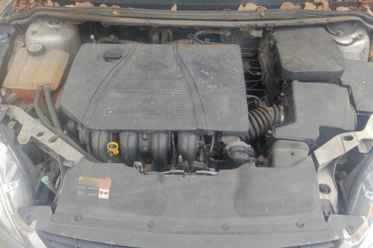 Used Ford Focus 2012 Sedan Classic 1.8L Manual Fashion Edition Engine Bay
