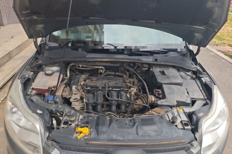 Used Ford Focus 2012 Sedan 1.6L Manual Comfort Model Engine Bay