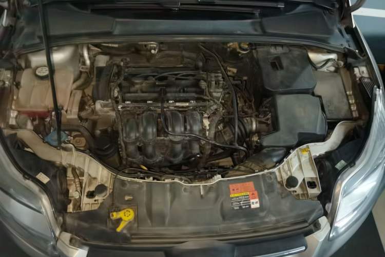 Used Ford Focus 2012 Sedan 1.6L Automatic Comfort Model Engine Bay