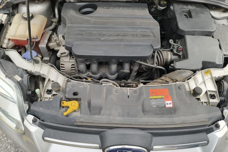 Used Ford Focus 2012 Sedan 1.6L Manual Comfort Model Engine Bay