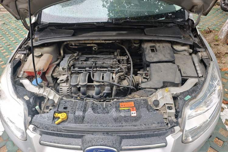 Used Ford Focus 2012 Hatchback 1.6L Manual Comfort Model Engine Bay