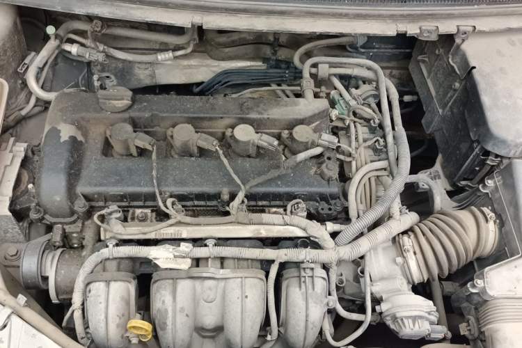 Used Ford Focus 2012 Sedan Classic 1.8L Manual Base Model Engine Bay