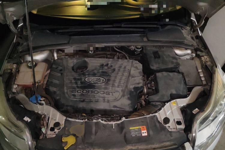 Used Ford Focus 2012 Sedan 1.6L Automatic Fashion Edition Engine Bay